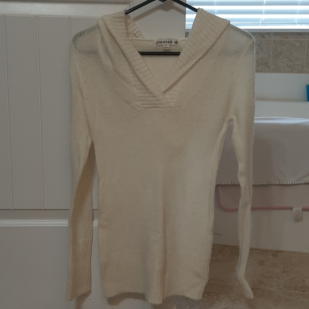 Forever 21 sweater with hoodie